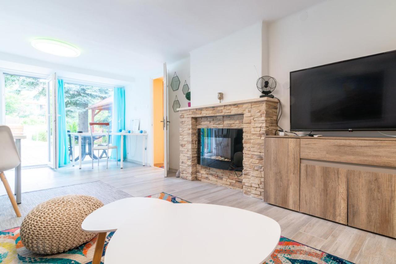 Cosy And Colorful Apartment Szentendre Exterior photo