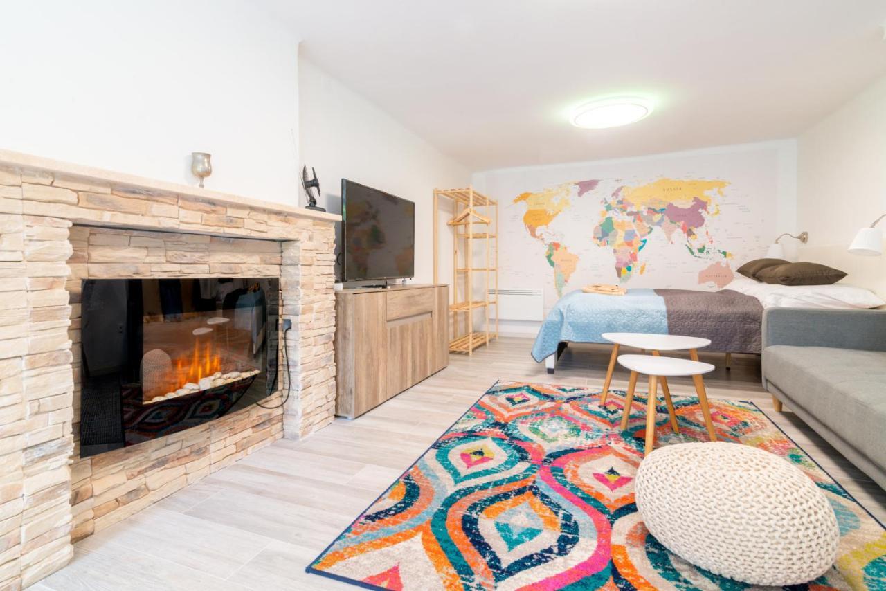 Cosy And Colorful Apartment Szentendre Exterior photo