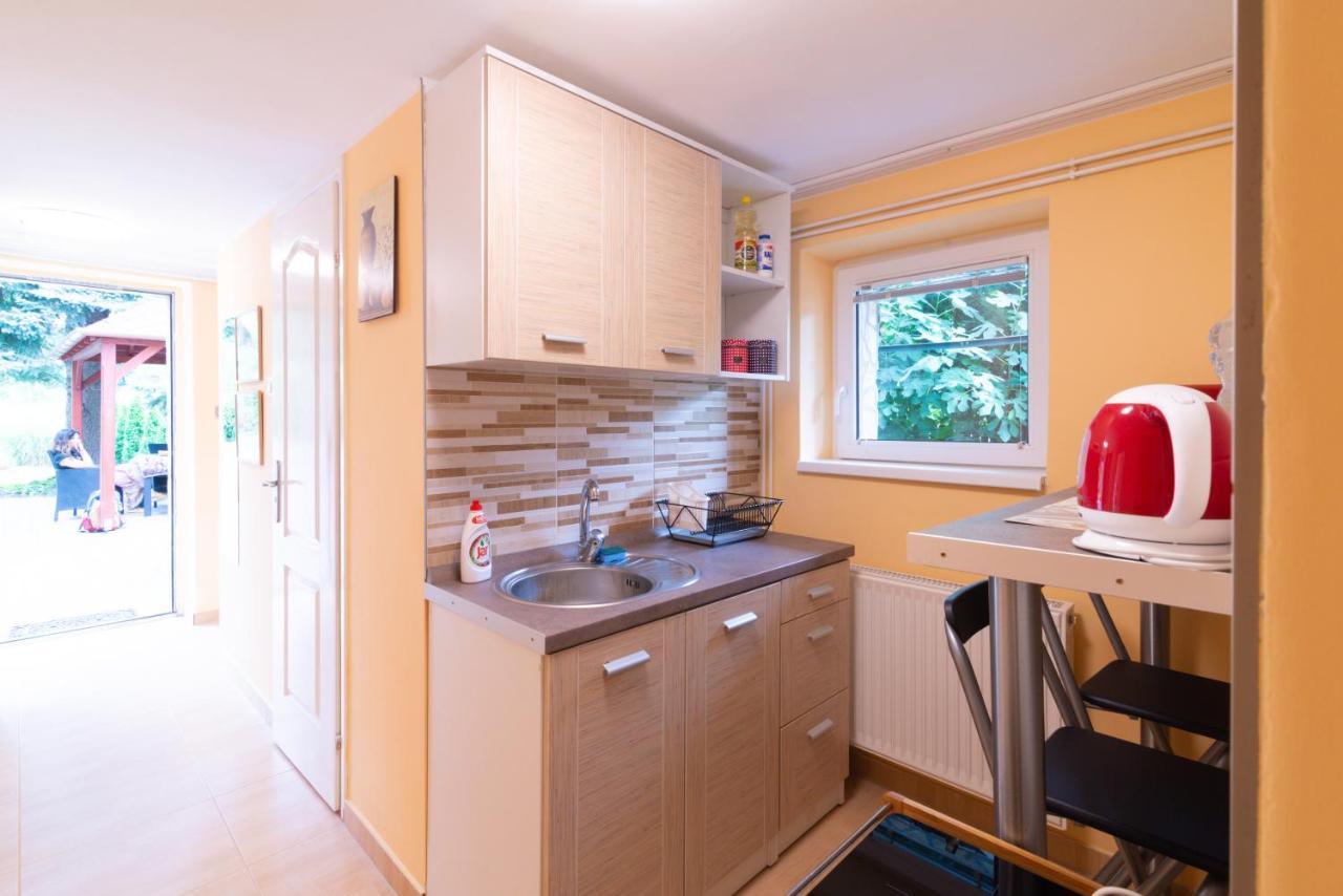 Cosy And Colorful Apartment Szentendre Exterior photo
